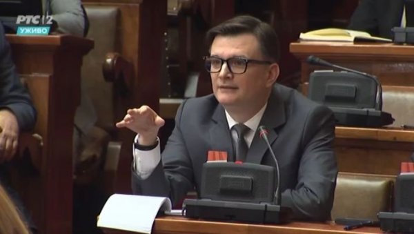 ИЗАЗВАЋЕ КОНФУЗИЈУ КОД ГЛАСАЧА Јованов: Предложене допуне о ЈБС непотребне, али ћемо подржати због стабилности