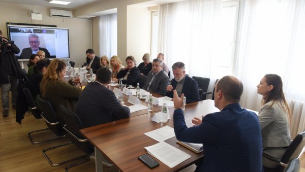 У СУСРЕТ ГОДИШЊИЦИ МАСАКРА У ОШ ВЛАДИСЛАВ РИБНИКАР: Одржана конститутивна седница Радне групе за успостављање Меморијалног центра У СУСРЕТ ГОДИШЊИЦИ МАСАКРА У ОШ ВЛАДИСЛАВ РИБНИКАР: Одржана конститутивна седница Радне групе за успостављање Меморијалног центра