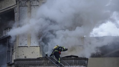 POMISLILA SAM DA SU BACILI NUKLEARNU BOMBU NA NAS: Pojavili se prvi snimci iz Kijeva, kinžali opustošili grad (VIDEO)