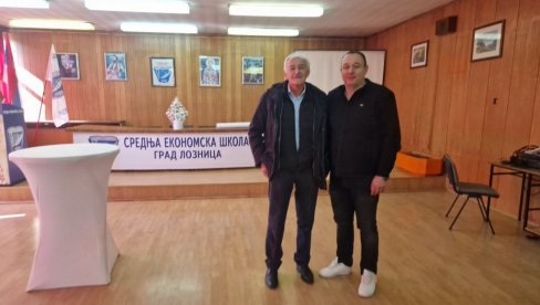 NAGRADU POKLANJA DRUŠTVU MATEMATIČARA IZ RODNOG GRADA: Vladimir Stojanović, osnivač Balkanijade matematičara, posetio Loznicu NAGRADU POKLANJA DRUŠTVU MATEMATIČARA IZ RODNOG GRADA: Vladimir Stojanović, osnivač Balkanijade matematičara, posetio Loznicu