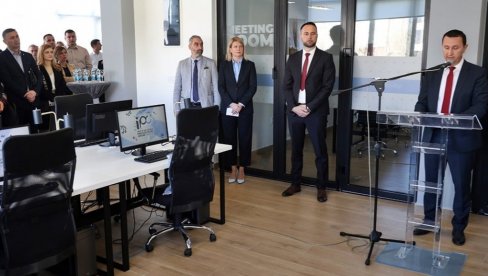 PROGRAMERI NA JEDNOM MESTU: Trebinje dobilo savremen Inovacioni preduzetnički centar (IPC) PROGRAMERI NA JEDNOM MESTU: Trebinje dobilo savremen Inovacioni preduzetnički centar (IPC)