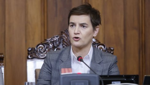 АНА БРНАБИЋ: Овакву неодговорност, неозбиљност и замајавање грађана, тешко да Србија памти