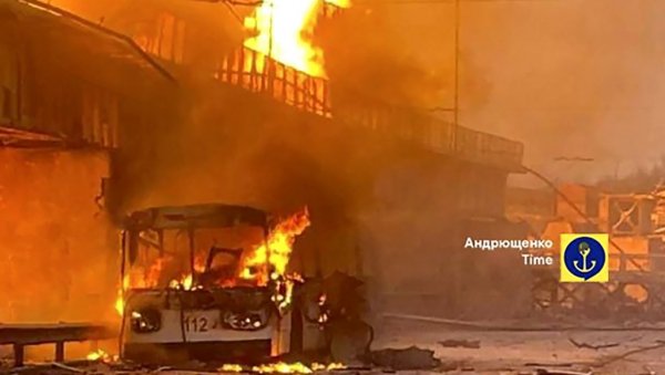 УКРАЈИНА КУПУЈЕ НУКЛЕАРНЕ РЕАКТОРЕ ОД БУГАРА: Опрема руског дизајна биће уграђени у нуклеарну електрану Хмелнитски УКРАЈИНА КУПУЈЕ НУКЛЕАРНЕ РЕАКТОРЕ ОД БУГАРА: Опрема руског дизајна биће уграђени у нуклеарну електрану Хмелнитски