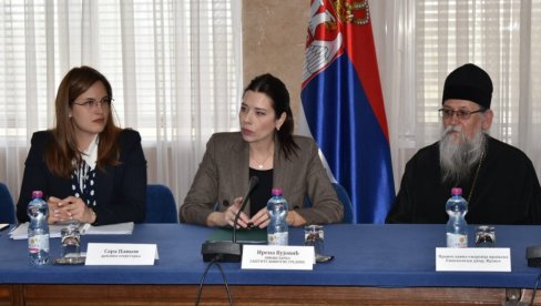 VUJOVIĆEVA POTPISALA UGOVORE: Odvajamo sve veća sredstva za prirodna dobra od nacionalnog značaja