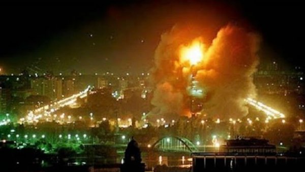 НАТО ПРОЈЕКТИЛИ ПРВИ ПУТ ГАЂАЛИ БЕОГРАД: Погођене зграде републичког МУП пре равно четврт века НАТО ПРОЈЕКТИЛИ ПРВИ ПУТ ГАЂАЛИ БЕОГРАД: Погођене зграде републичког МУП пре равно четврт века