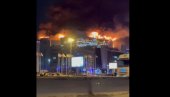 ЈЕЗИВ СНИМАК ИЗ МОСКВЕ: Пуцњава и експлозије, велика концертна сала гори! (ВИДЕО) ЈЕЗИВ СНИМАК ИЗ МОСКВЕ: Пуцњава и експлозије, велика концертна сала гори! (ВИДЕО)