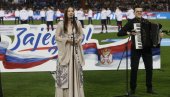 OJ, KOSOVO! Danica Crnogorčević oduševila sve pre početka meča Crvene zvezde i ruskog Zenita (VIDEO)