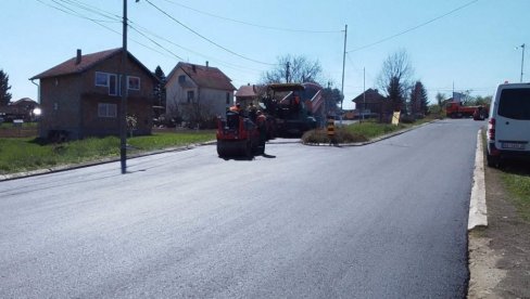 PUTARI INTENZIVNO RADILI U BARAJEVU: Urađena ulica Bogoljuba Petrovića PUTARI INTENZIVNO RADILI U BARAJEVU: Urađena ulica Bogoljuba Petrovića