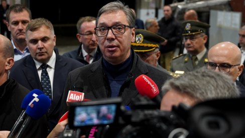 OVO JE VREME GEOPOLITIČKIH IZAZAOVA: Vučić - Moramo da povedemo računa o sebi, sopstvenoj vojsci OVO JE VREME GEOPOLITIČKIH IZAZAOVA: Vučić - Moramo da povedemo računa o sebi, sopstvenoj vojsci