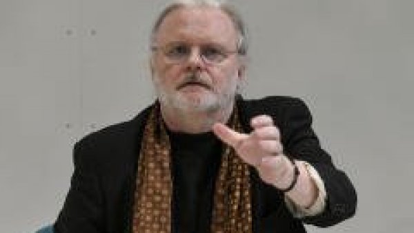 ПОРУКА НОБЕЛОВЦА ЗА СВЕТСКИ ДАН ПОЗОРИШТА: Јун Фосе аутор текста Уметност је мир који ће се 27.марта читати у театрима широм света ПОРУКА НОБЕЛОВЦА ЗА СВЕТСКИ ДАН ПОЗОРИШТА: Јун Фосе аутор текста Уметност је мир који ће се 27.марта читати у театрима широм света