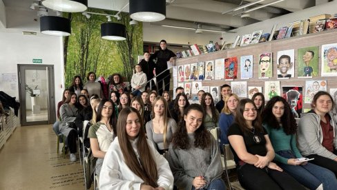 POSEBNI, DRUGAČIJI I KREATIVNI Obeležen Dan Evropskih autora: Đaci Farmaceutsko - fizioterapeutske škole ugostili poznate književnice (FOTO) POSEBNI, DRUGAČIJI I KREATIVNI Obeležen Dan Evropskih autora: Đaci Farmaceutsko - fizioterapeutske škole ugostili poznate književnice (FOTO)
