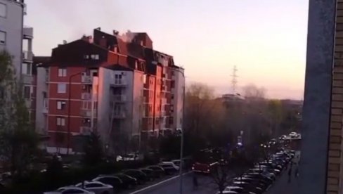 DETALJI POŽARA NA BEŽANIJSKOJ KOSI: Ima povređenih, sumnja se da je vatra buknula u ovom delu stana (VIDEO) DETALJI POŽARA NA BEŽANIJSKOJ KOSI: Ima povređenih, sumnja se da je vatra buknula u ovom delu stana (VIDEO)