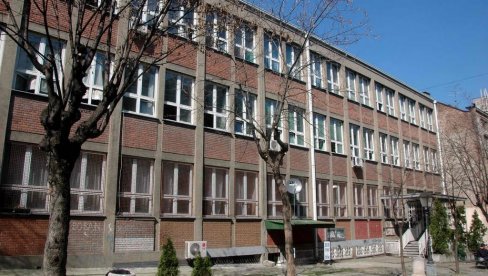 ZA NOŽ SAZNALI TEK POSLE DVE NEDELJE: Incident u OŠ Skadarlija, đak sedmog razreda suspendovan ZA NOŽ SAZNALI TEK POSLE DVE NEDELJE: Incident u OŠ Skadarlija, đak sedmog razreda suspendovan