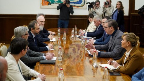 NOVOSTI SAZNAJU: Vučić sutra sa ambasadorima Kvinte - četiri važne teme na stolu NOVOSTI SAZNAJU: Vučić sutra sa ambasadorima Kvinte - četiri važne teme na stolu