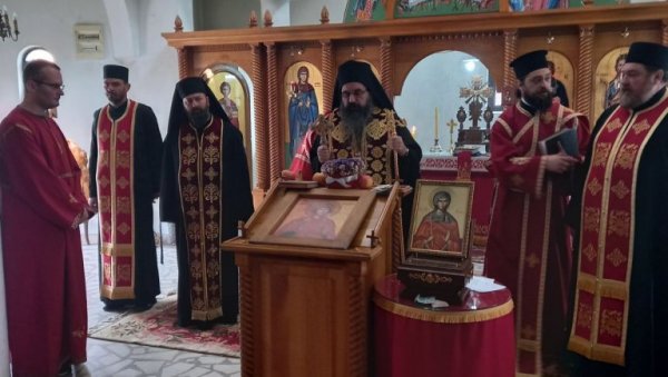 ПОМЕН МОНАХИЊИ МАРИНИ: Епископ шабачки Јеротеј у храму у Липничком Шору, код Лознице, у Јадру ПОМЕН МОНАХИЊИ МАРИНИ: Епископ шабачки Јеротеј у храму у Липничком Шору, код Лознице, у Јадру