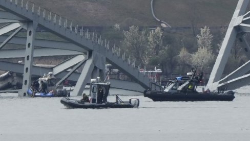 IZVUČENA DVA TELA U BALTIMORU: Posle rušenja mosta u SAD nastavlja se potraga za još četvoricom radnika za koje se pretpostavlja da su mrtvi
