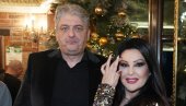 EVO ŠTA SE DEŠAVA U DVORCU: Toni Bijelić moli Draganu Mirković da povuče zahtev za razvod EVO ŠTA SE DEŠAVA U DVORCU: Toni Bijelić moli Draganu Mirković da povuče zahtev za razvod