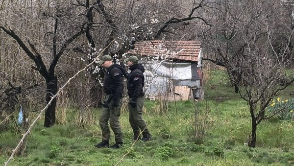 ЖАНДАРМЕРИЈА САДА ДЕТАЉНО ПРЕТРАЖУЈЕ ОВО СЕЛО: Потрага за телом убијене Данке Илић ЖАНДАРМЕРИЈА САДА ДЕТАЉНО ПРЕТРАЖУЈЕ ОВО СЕЛО: Потрага за телом убијене Данке Илић