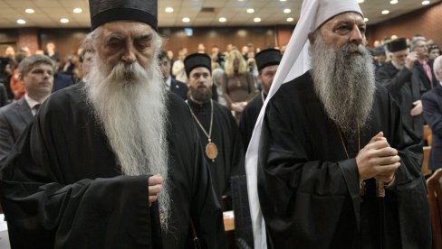 VARVARIMA SUPROTSTAVLJAMO KULTURU I PAMĆENJE: Sa okruglog stola Kosovo i Metohija - Istorija i kulturno nasleđe na Bogoslovskom fakultetu VARVARIMA SUPROTSTAVLJAMO KULTURU I PAMĆENJE: Sa okruglog stola Kosovo i Metohija - Istorija i kulturno nasleđe na Bogoslovskom fakultetu