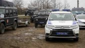 MUP OBJAVIO NAJNOVIJE FOTOGRAFIJE: Ovako izgleda potraga za malom Dankom (FOTO) MUP OBJAVIO NAJNOVIJE FOTOGRAFIJE: Ovako izgleda potraga za malom Dankom (FOTO)