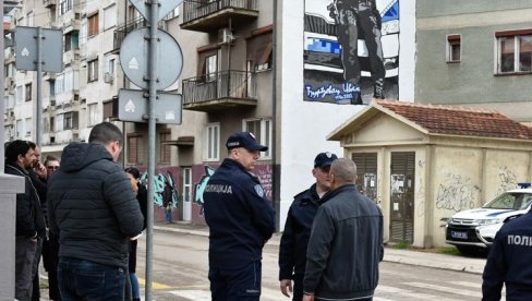 MUP ČUVA USPOMENU NA SVOJE HEROJE: Kolege posvetile mural Ivanu Đurđevcu, nastradalom pripadniku Interventne jedinice  (FOTO)