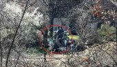 POGLEDAJTE SNIMAK: Šta se iznosi iz kuće kod koje je nestala mala Danka (VIDEO) POGLEDAJTE SNIMAK: Šta se iznosi iz kuće kod koje je nestala mala Danka (VIDEO)