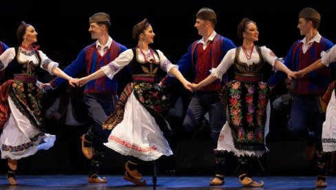 ZA PAMĆENJE: Koncert Ansambla KOLO (FOTO) ZA PAMĆENJE: Koncert Ansambla KOLO (FOTO)