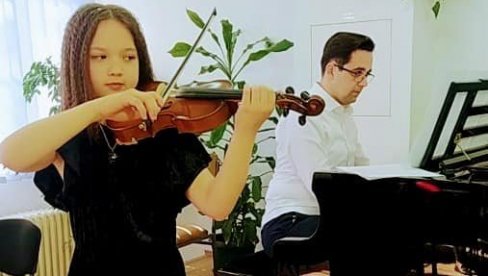 SVE SPREMNO ZA SUTRAŠNJI KONCERT: Paraćinska muzička škola domaćin SVE SPREMNO ZA SUTRAŠNJI KONCERT: Paraćinska muzička škola domaćin
