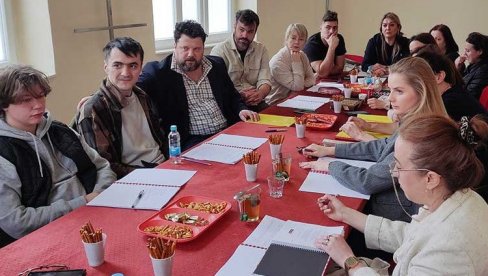 PRIPREMA SE ŠVABICA: U banjalučkom Narodnom pozorištu počele probe nove predstave PRIPREMA SE ŠVABICA: U banjalučkom Narodnom pozorištu počele probe nove predstave