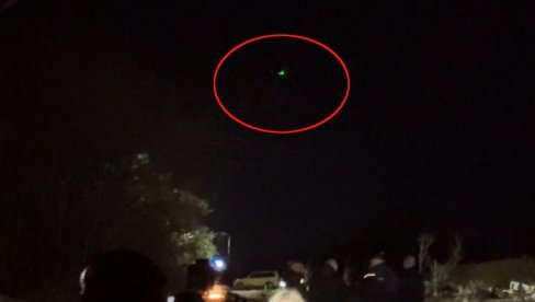 HELIKOPTER IZNAD BANJSKOG POLJA: Proleteo ka Boru, pa se vratio (VIDEO) HELIKOPTER IZNAD BANJSKOG POLJA: Proleteo ka Boru, pa se vratio (VIDEO)