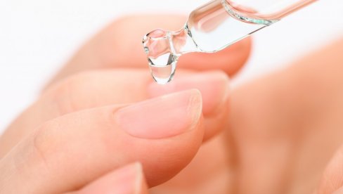 ETERIČNA ULJA KAO PRIRODNI PARFEMI: Ovih pet biljaka učiniće da mirišete predivno ETERIČNA ULJA KAO PRIRODNI PARFEMI: Ovih pet biljaka učiniće da mirišete predivno