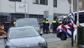 OTMIČAR SE PREDAO: Okončana talačka kriza u Holandiji, evo zašto je oteo ljude OTMIČAR SE PREDAO: Okončana talačka kriza u Holandiji, evo zašto je oteo ljude