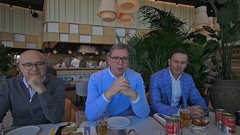 U 17 ČASOVA POZNATO IME MANDATARA VLADE: Predsednik Vučić se oglasio na Instagramu (VIDEO) U 17 ČASOVA POZNATO IME MANDATARA VLADE: Predsednik Vučić se oglasio na Instagramu (VIDEO)