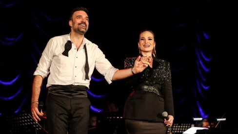 BILI SMO NA PAUZI: Jelena Tomašević iznela u javnost detalje braka sa Ivanom Bosiljčićem BILI SMO NA PAUZI: Jelena Tomašević iznela u javnost detalje braka sa Ivanom Bosiljčićem