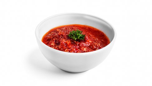 NE BACAJTE OSTATKE HLEBA: Napravite neverovatnu poparu sa paradajz sosom