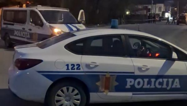ПОГИНУЛА ЖЕНА, ТРОЈЕ ТЕШКО ПОВРЕЂЕНО: Језива саобраћајна несрећа у Беранама (ФОТО) ПОГИНУЛА ЖЕНА, ТРОЈЕ ТЕШКО ПОВРЕЂЕНО: Језива саобраћајна несрећа у Беранама (ФОТО)