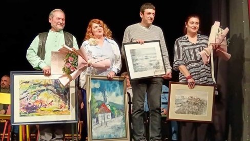 CRVENČANKE NAJBOLJE GLUMICE: Uspeh Pozorišta „Stevan Sremac“ na „Gulinim danima“ CRVENČANKE NAJBOLJE GLUMICE: Uspeh Pozorišta „Stevan Sremac“ na „Gulinim danima“