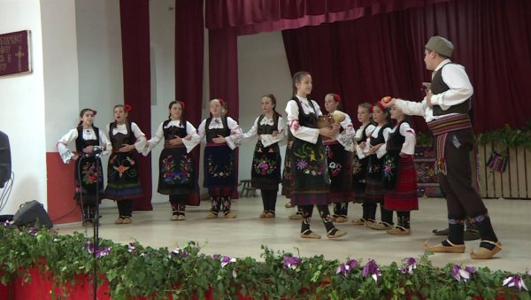 ДУБОKА И БУKОВЧЕ ДЕЛЕ ПРВО МЕСТО: Завршени Сусрети села у Јагодини ДУБОKА И БУKОВЧЕ ДЕЛЕ ПРВО МЕСТО: Завршени Сусрети села у Јагодини