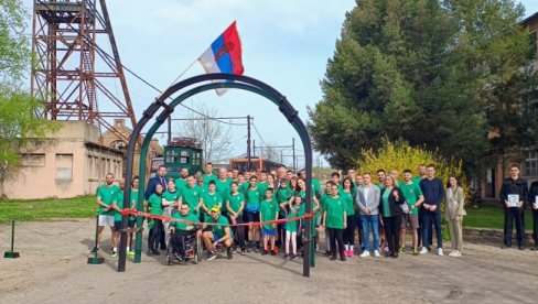 KUPI ĐOLETOVE KILOMETRE: Sokobanjski rudar Đorđe Živanović i još 40 učesnika na memorijalnom maratonu povodom tragedije u Rudniku Soko KUPI ĐOLETOVE KILOMETRE: Sokobanjski rudar Đorđe Živanović i još 40 učesnika na memorijalnom maratonu povodom tragedije u Rudniku Soko