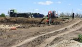 U UGRINOVCIMA JOŠ 1.225 MESTA ZA SAHRANJIVANJE: Proširuju groblje na obodu Zemuna U UGRINOVCIMA JOŠ 1.225 MESTA ZA SAHRANJIVANJE: Proširuju groblje na obodu Zemuna