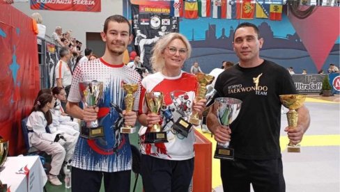 TRADICIONALNI FESTIVAL TEKVONDA: U Zrenjaninu se okupilo više od 600 takmičara iz osam zemalja (FOTO) TRADICIONALNI FESTIVAL TEKVONDA: U Zrenjaninu se okupilo više od 600 takmičara iz osam zemalja (FOTO)