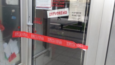 ZBOG NEIZDAVANJA FISKALNIH RAČUNA: Poreska inspekcija zatvorila još jednu kinesku radnju u Požarevcu ZBOG NEIZDAVANJA FISKALNIH RAČUNA: Poreska inspekcija zatvorila još jednu kinesku radnju u Požarevcu