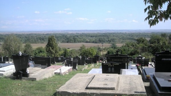 САХРАНЕ НА ДЕЛУ ВОЈНОГ ПОЛИГОНА: Коначно се стекли услови за проширење Новог гробља у Пожаревцу