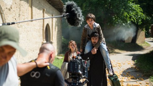 СВЕТСКА ПРЕМИЈЕРА ФИЛМА ГОРАНА РАДОВАНОВИЋА НА ПРЕСТИЖНОМ ФЕСТИВАЛУ У РУСИЈИ: Баук у Москви СВЕТСКА ПРЕМИЈЕРА ФИЛМА ГОРАНА РАДОВАНОВИЋА НА ПРЕСТИЖНОМ ФЕСТИВАЛУ У РУСИЈИ: Баук у Москви