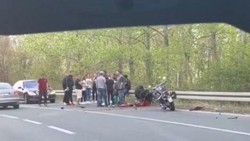 MOTOR UNIŠTEN, DELOVI RASUTI SVUDA: Jeziv prizor na Šabačkom putu (FOTO)