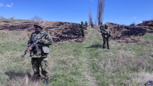 SLUŽENJE VOJNOG ROKA: Borbena obuka martovske generacije vojnika (FOTO) SLUŽENJE VOJNOG ROKA: Borbena obuka martovske generacije vojnika (FOTO)