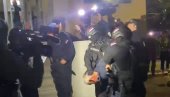 FOTOGRAFIJE OSUMNJIČENIH ZA UBISTVO MALE DANKE: Pogledajte kako su dovedeni na saslušanje FOTOGRAFIJE OSUMNJIČENIH ZA UBISTVO MALE DANKE: Pogledajte kako su dovedeni na saslušanje
