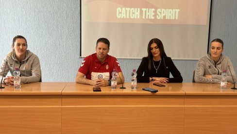NEĆE BITI LAKO ALI, UZ PODRŠKU MOŽEMO DO CILJA: Selektor Uroš Bregar i srpske rukometašice dobro raspoloženi pred odlučujući duel sa Turskom NEĆE BITI LAKO ALI, UZ PODRŠKU MOŽEMO DO CILJA: Selektor Uroš Bregar i srpske rukometašice dobro raspoloženi pred odlučujući duel sa Turskom