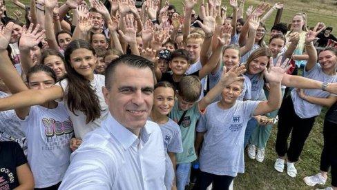 JEDINSTVENI GDE GOD BILI Ministar Milićević za Novosti o novom projektu i jačanju srpskog identiteta JEDINSTVENI GDE GOD BILI Ministar Milićević za Novosti o novom projektu i jačanju srpskog identiteta