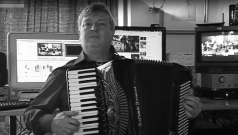 SINOĆ NASMRT PRETUČEN: U beogradskoj kafani ubijen poznati harmonikaš SINOĆ NASMRT PRETUČEN: U beogradskoj kafani ubijen poznati harmonikaš